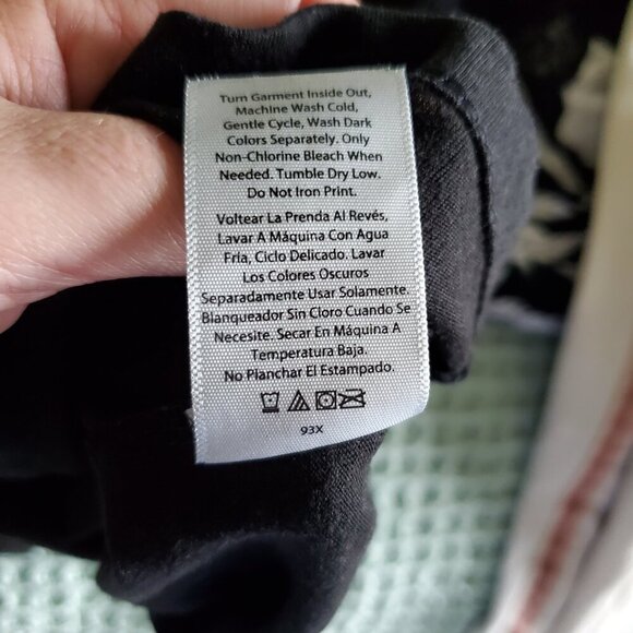 Sugar Skull GraphicT-shirt Blue, Green, Purple and Gold Women's Large - Picture 7 of 11